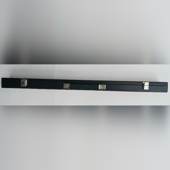 Dufferin Pool Cue Two Piece Made in Canada 485g 17oz - 58.5" Full Size Hard Case - Picture 4 of 15